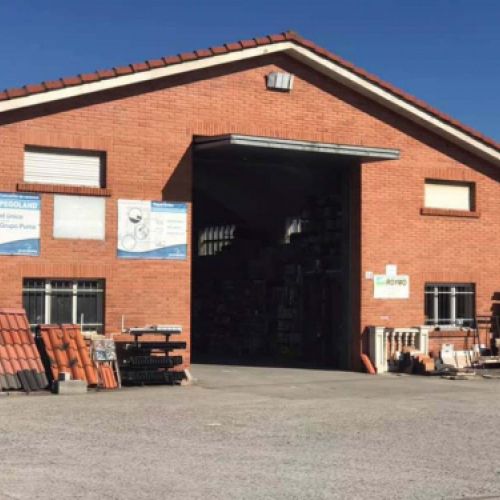 Fachada del almacén